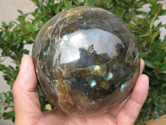 2020g Natural labradorite Quartz Crystal Sphere NO.110622  