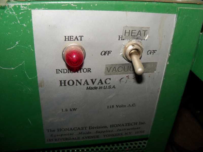 Plasticor Molding Machine, Honatech Honavac Vacuforming & Honacast 