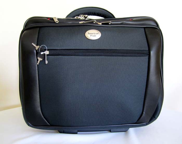 17 Computer/Laptop Briefcase Bag Padded Case Rolling  