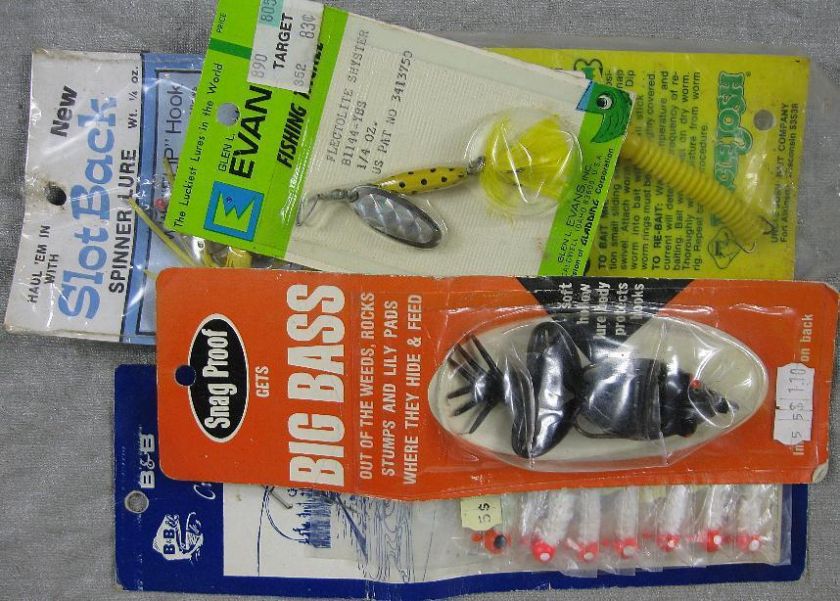 Lot of 5 1980s Fishing Stuff Spinners Crappie jigs Frog  