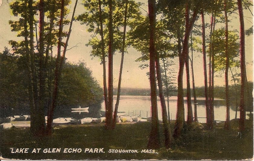 EARLY STOUGHTON, MA POSTCARD BOATS+LAKE AT GLEN ECHO PARK.  