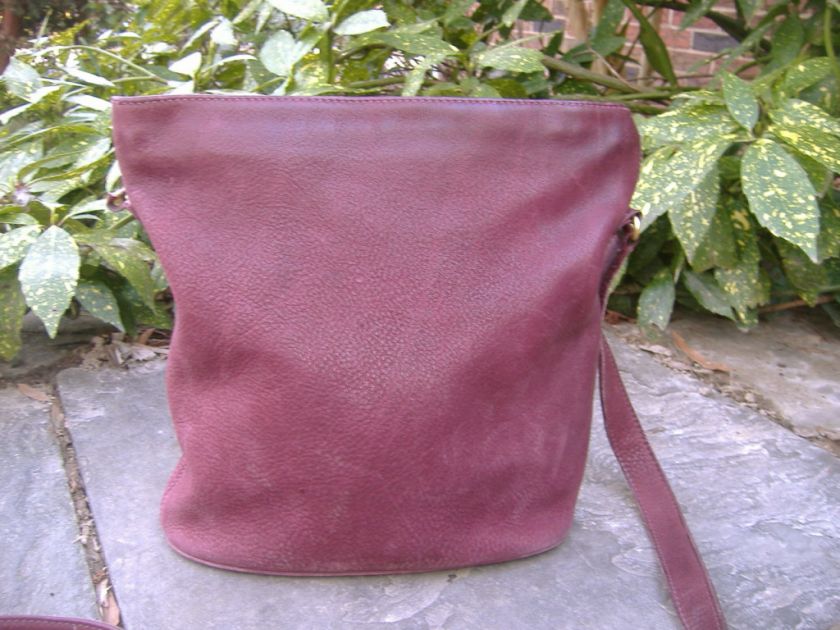 IMPRESSIVE COACH Large Plum Leather Textured Bucket Fixer Upper Bag 