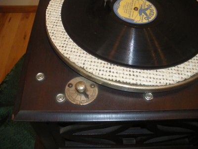 Harmony by Columbia hand crank antique phonograph player