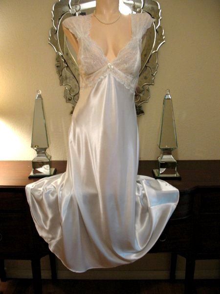 NWT COUTURE Nightgown Gown $229 Bridal Satin Bias Cabernet Spandex 