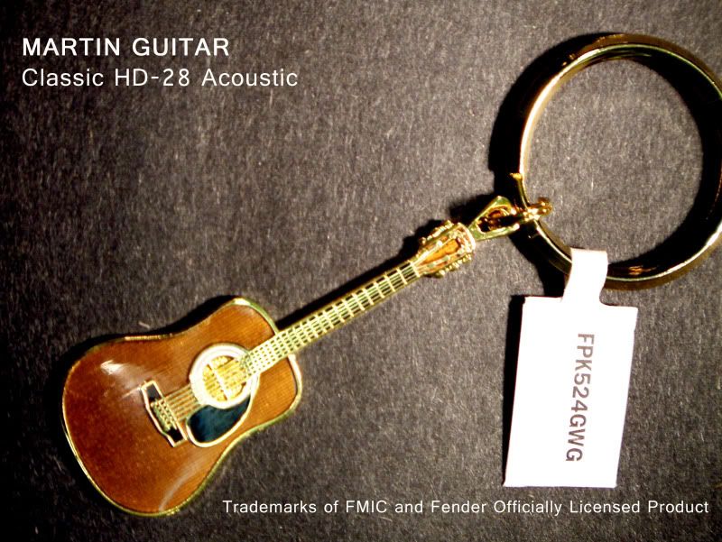 MARTIN CLASSIC HD 28 ACOUSTIC GUITAR REPLICA KEYCHAIN  