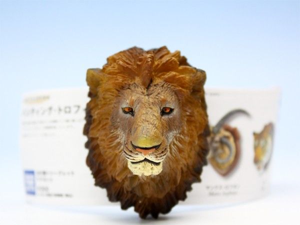 TAKARA TOMY HUNTING TROPHY TAXIDERMY LION HEAD  