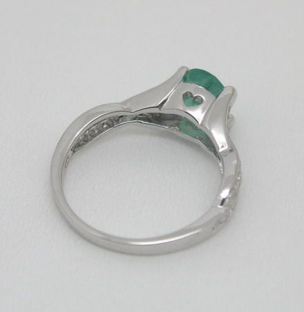 SOLID 14K W/GOLD NATURAL COLUMBIAN EMERALD DIAMOND RING  