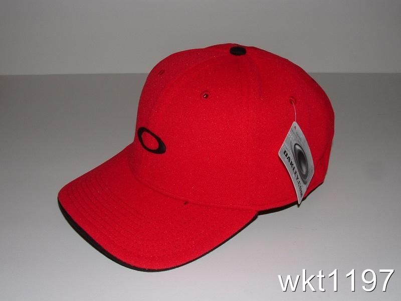 Brand New Oakley Silicon Red Cap Flex To Fit LG/XL 700285464213  